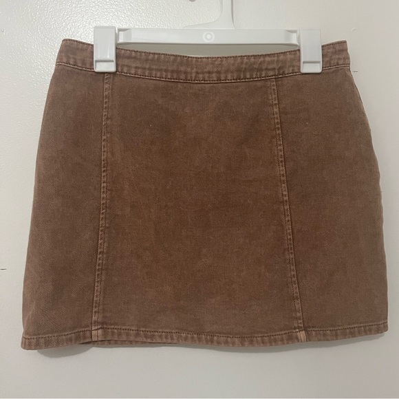 Mustard Seed Brown Wash Snap Front Denim Mini Skirt. Size Large. NWOT. - Picture 2 of 5